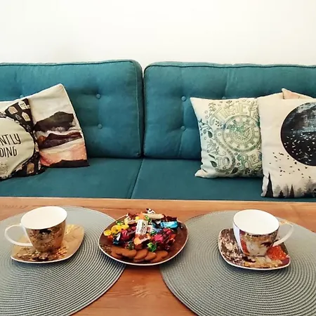 3 Pokojowy Apartament Kolo Balatonu * Varşova